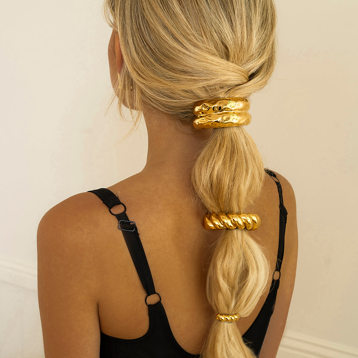 Hazel | Twist Pony Cuff