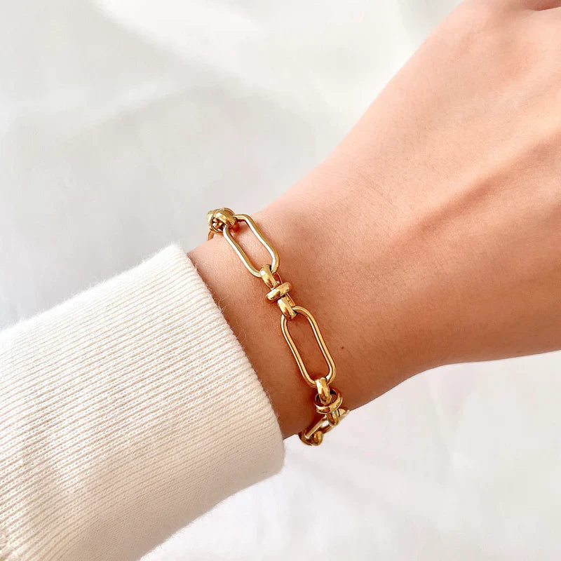 Willa | Bracciale in oro con maglie a graffetta